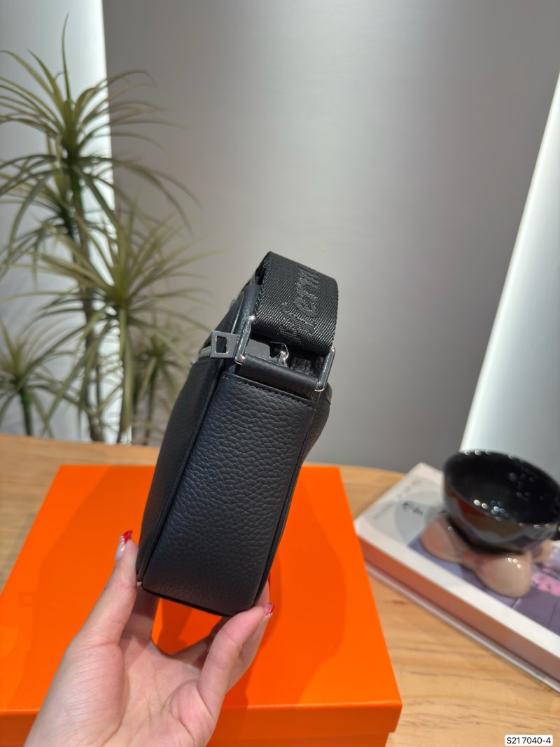 Hermès Black Leather Camera Crossbody Bag view