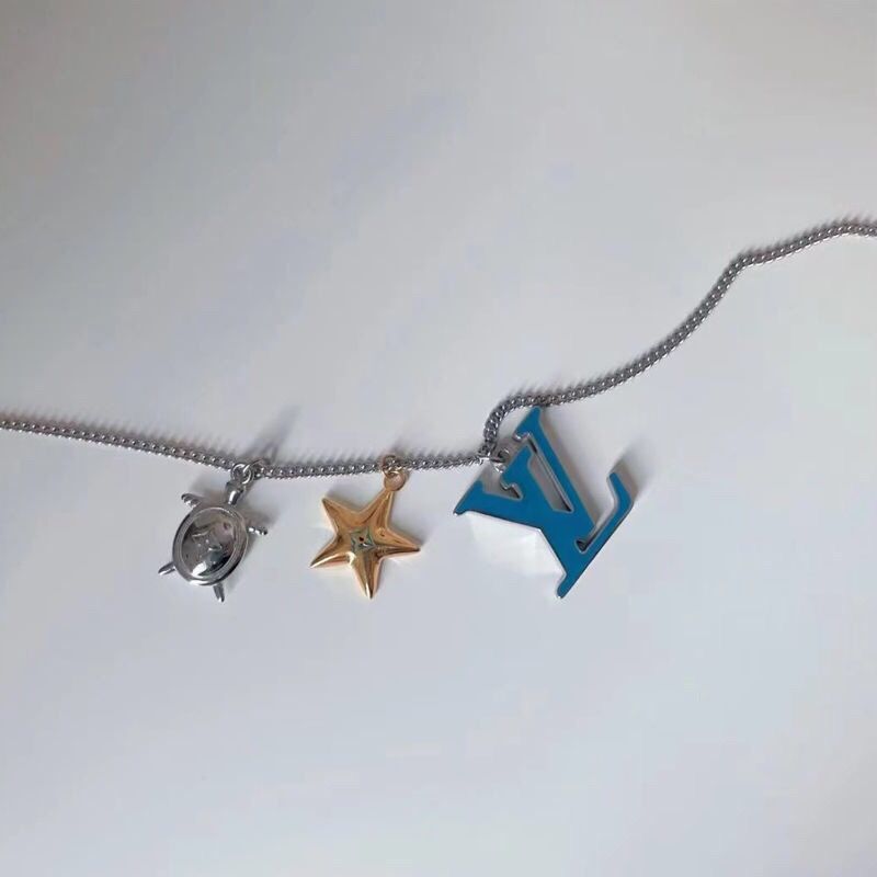 Louis Vuitton Multi-Charm Turtle Star Pendant Necklace Silver Gold view