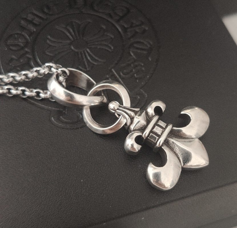 Chrome Hearts Anchor Diamond Pendant Necklace Silver view