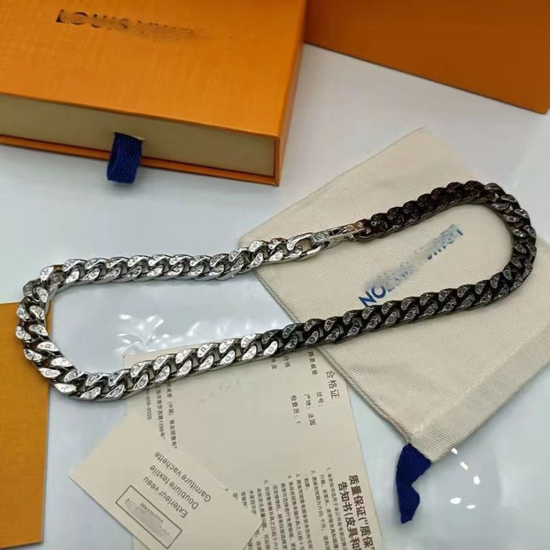 Louis Vuitton Slim Cuban Chain Necklace Black view