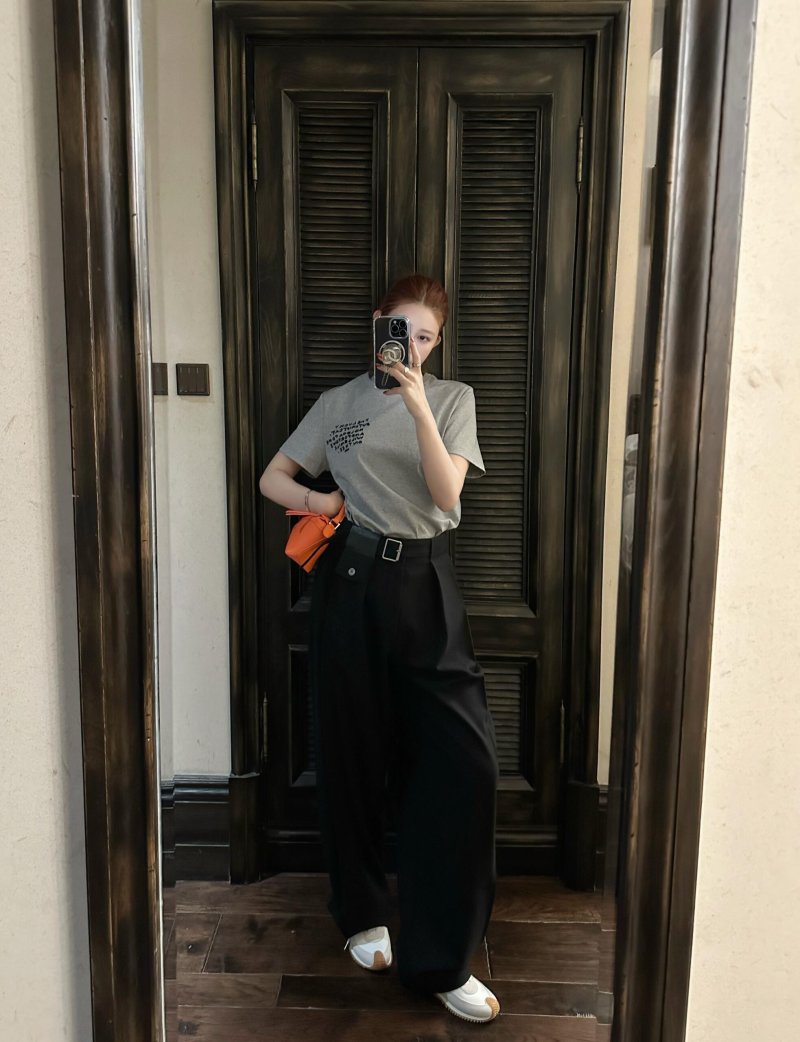 Black Wide-Leg Trousers with Belt view