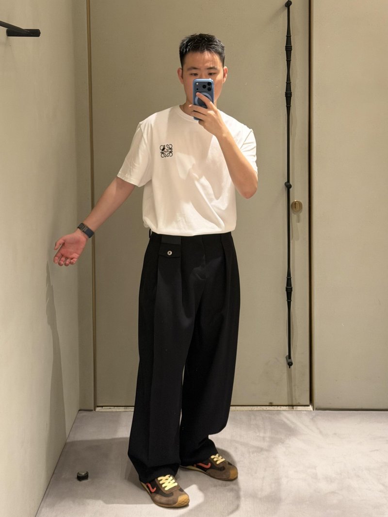 Black Wide-Leg Trousers with Belt view