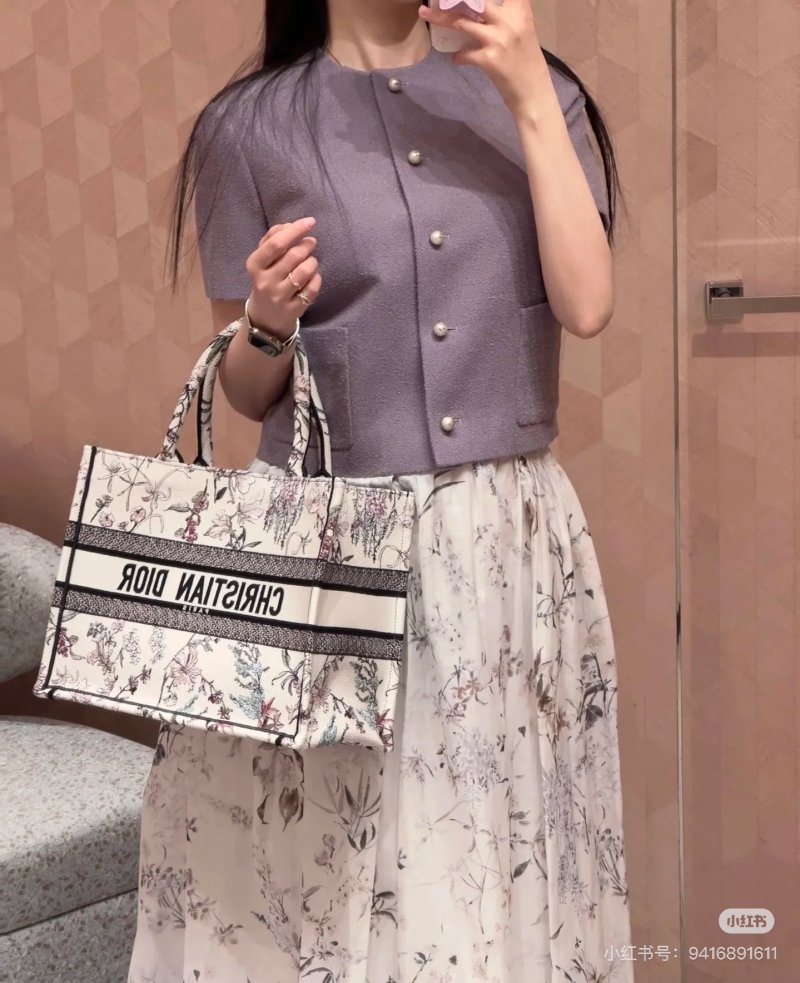 Dior Book Tote Fall25 Cream Floral Canvas