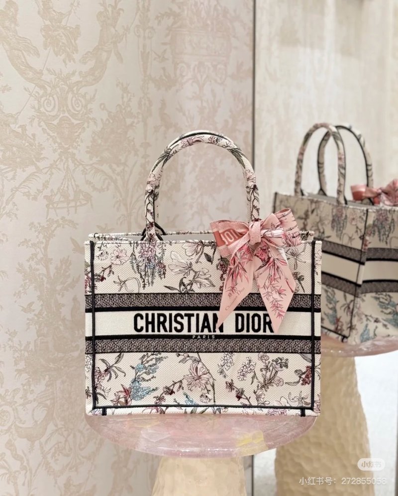 Dior Book Tote Fall25 Cream Floral Canvas view