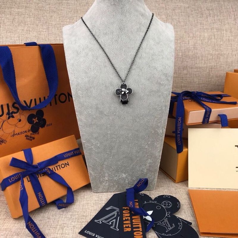 Louis Vuitton Vivienne DJ Flower Pendant Necklace Black view