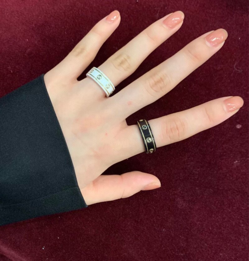 Gucci Double G Ceramic Ring Black view