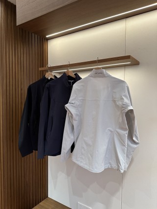 Arc'teryx White Shell Lightweight Jacket view 10