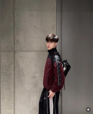Puma Colorblock Track Jacket Burgundy Black view 3