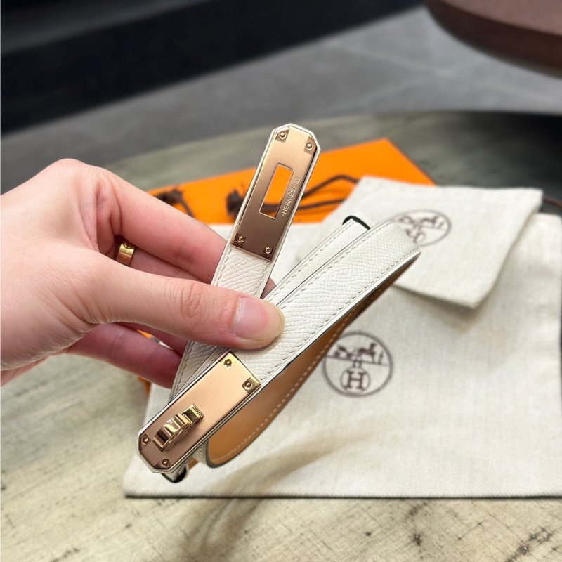 Hermès Kelly 1.8 Epsom Leather Belt Cream view