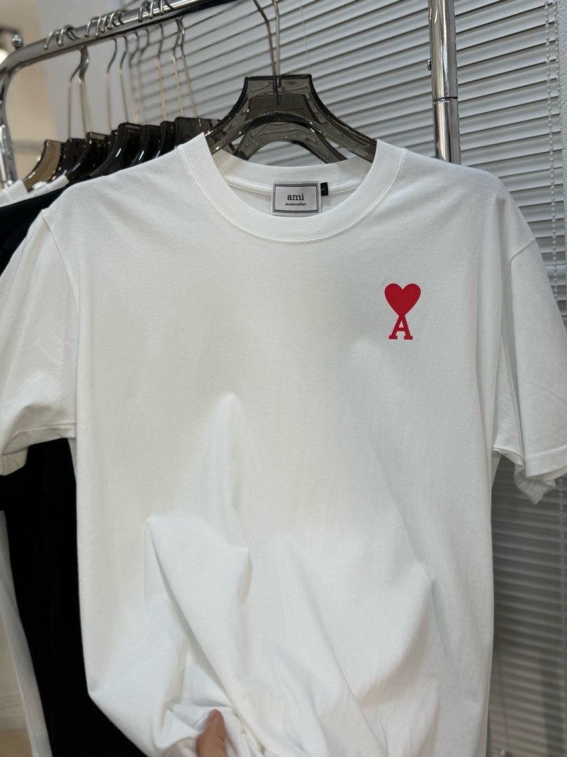 Ami Heart Logo Short Sleeve T-Shirt White view