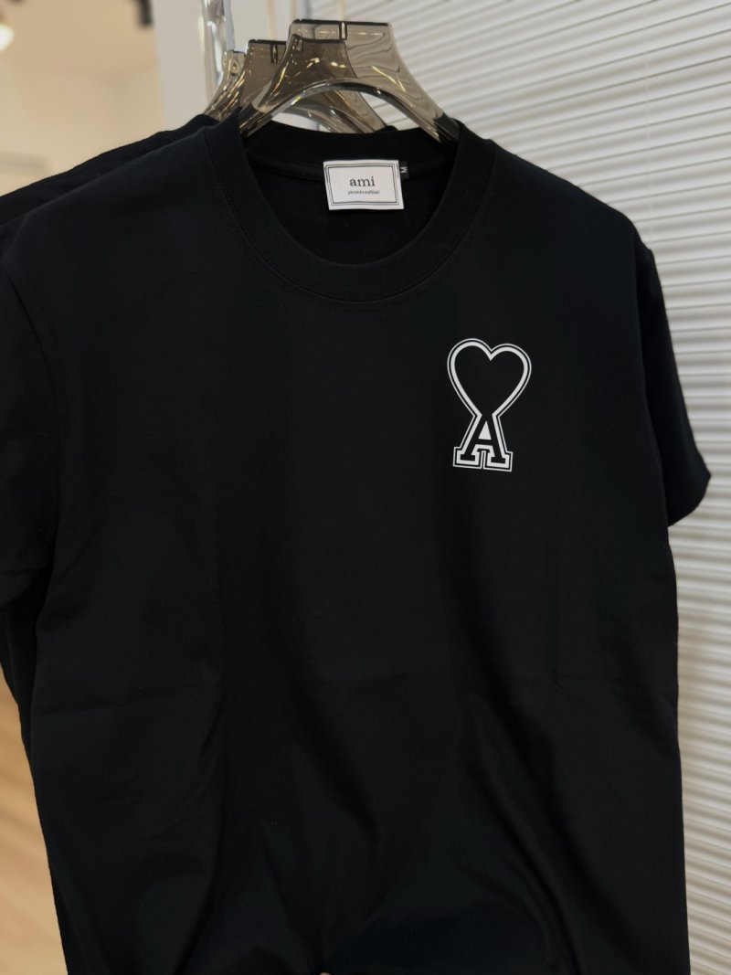 Ami Heart Logo Short Sleeve T-Shirt White view