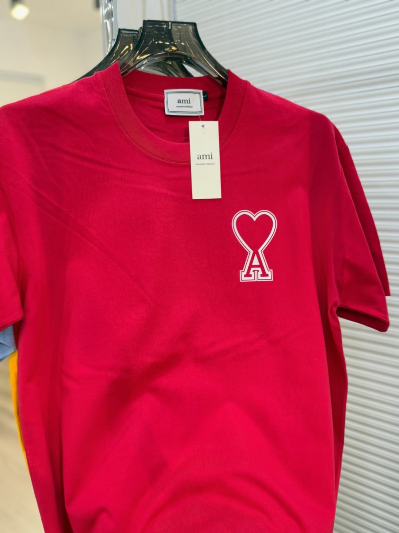 Ami Heart Logo Short Sleeve T-Shirt White view