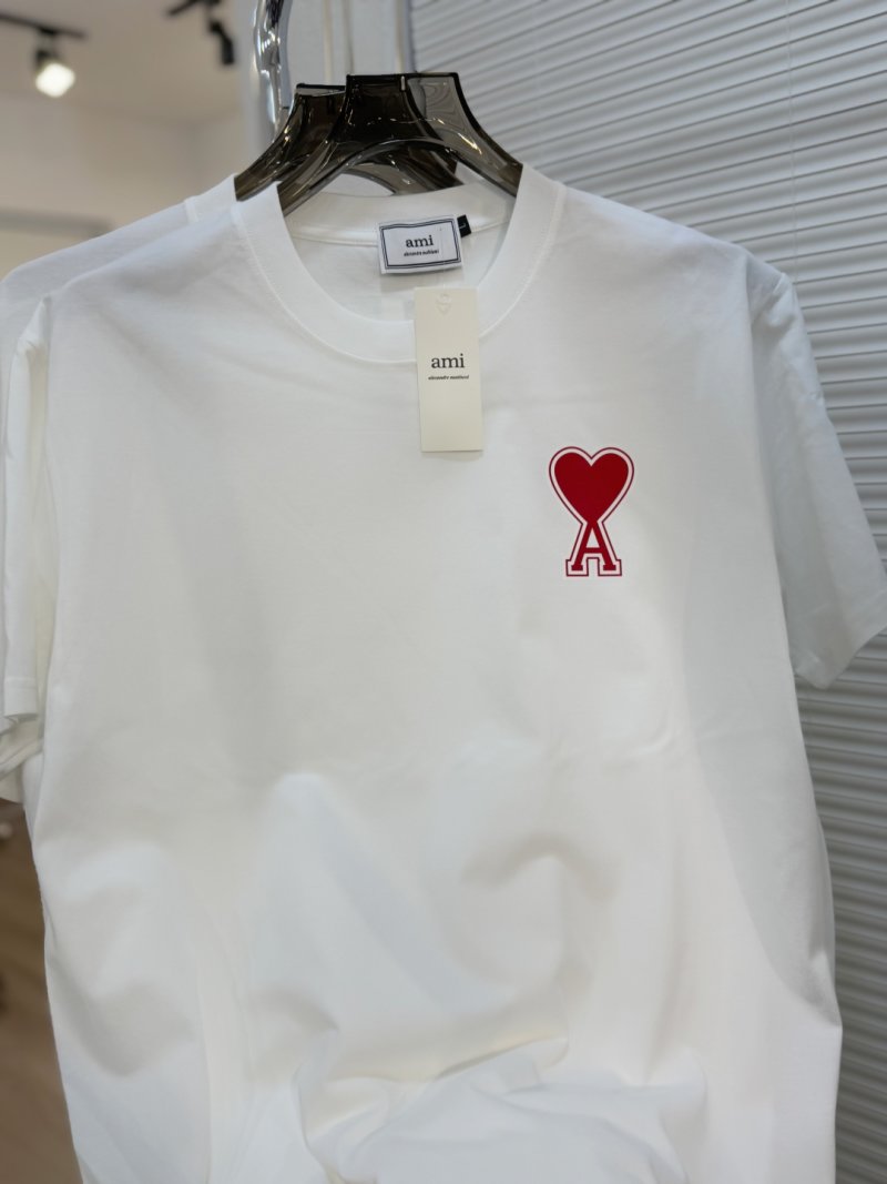 Ami Heart Logo Short Sleeve T-Shirt White view