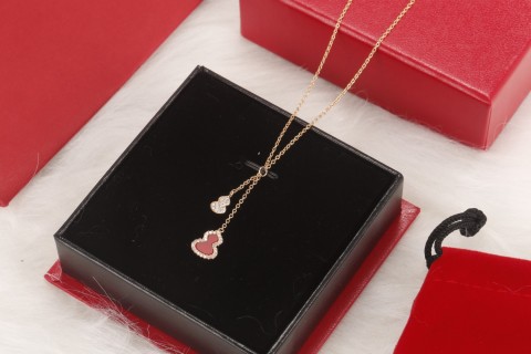 Qeelin Red Jade Gourd Tassel Pendant Necklace S925 view 3
