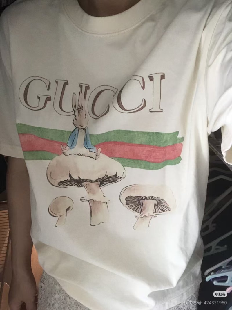 Gucci Cream Mushroom Graphic T-Shirt