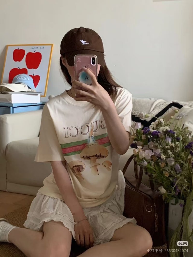 Gucci Cream Mushroom Graphic T-Shirt view