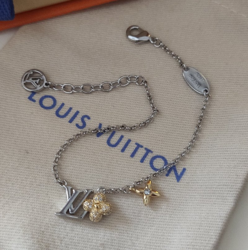 LV Gram Monogram Floral Zirconia Chain Bracelet Silver view