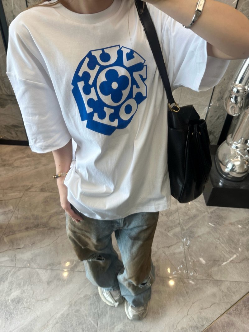 Louis Vuitton LV Monogram Print White T-Shirt view