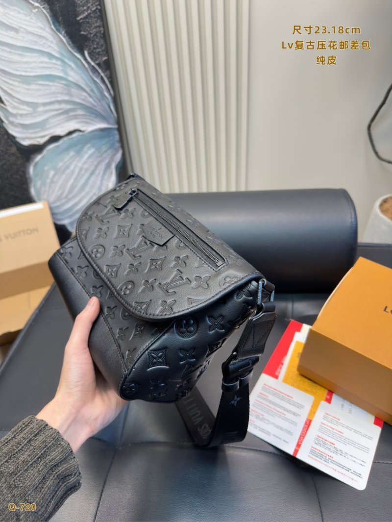 Louis Vuitton Monogram Embossed Black Messenger Bag 23cm view