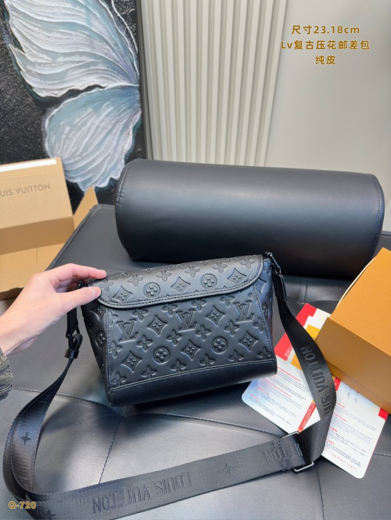 Louis Vuitton Monogram Embossed Black Messenger Bag 23cm view