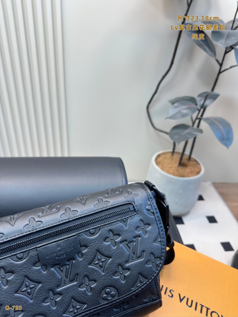 Louis Vuitton Monogram Embossed Black Messenger Bag 23cm view