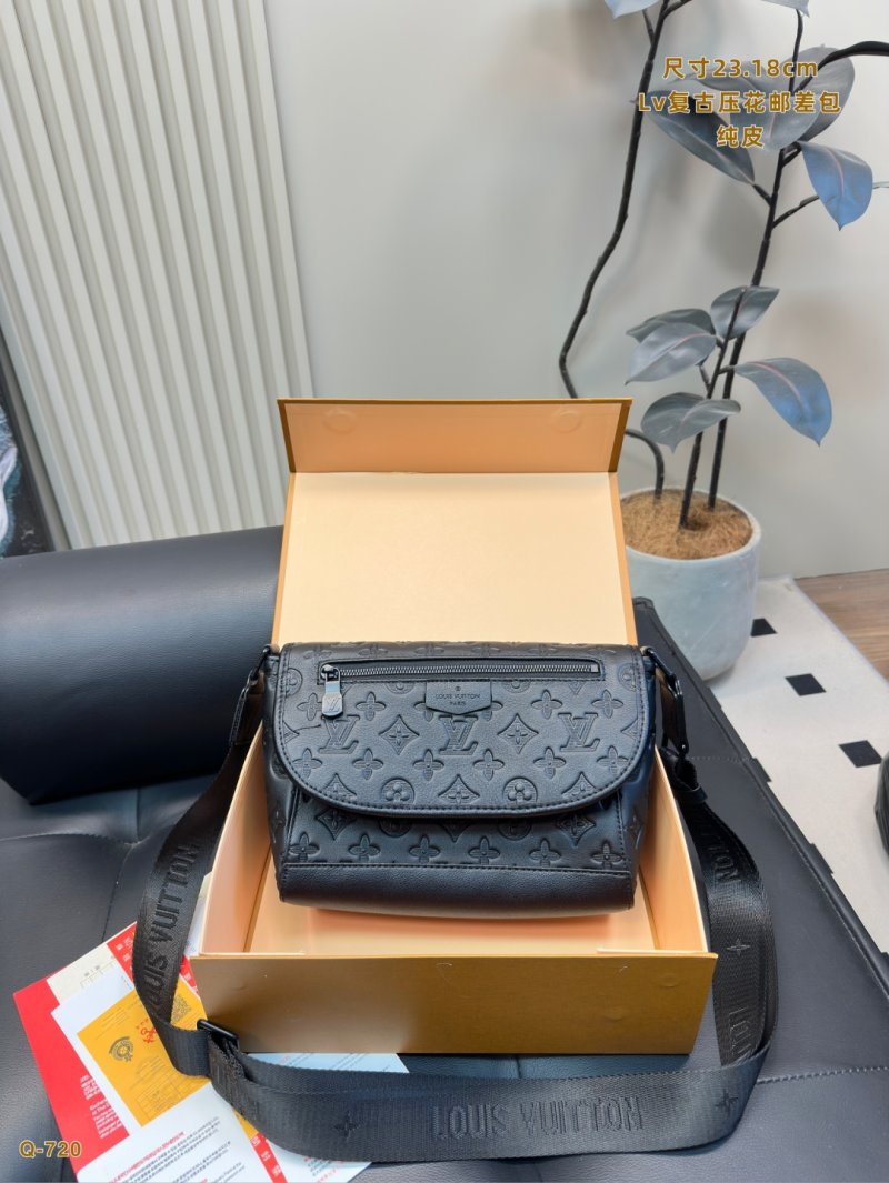 Louis Vuitton Monogram Embossed Black Messenger Bag 23cm view