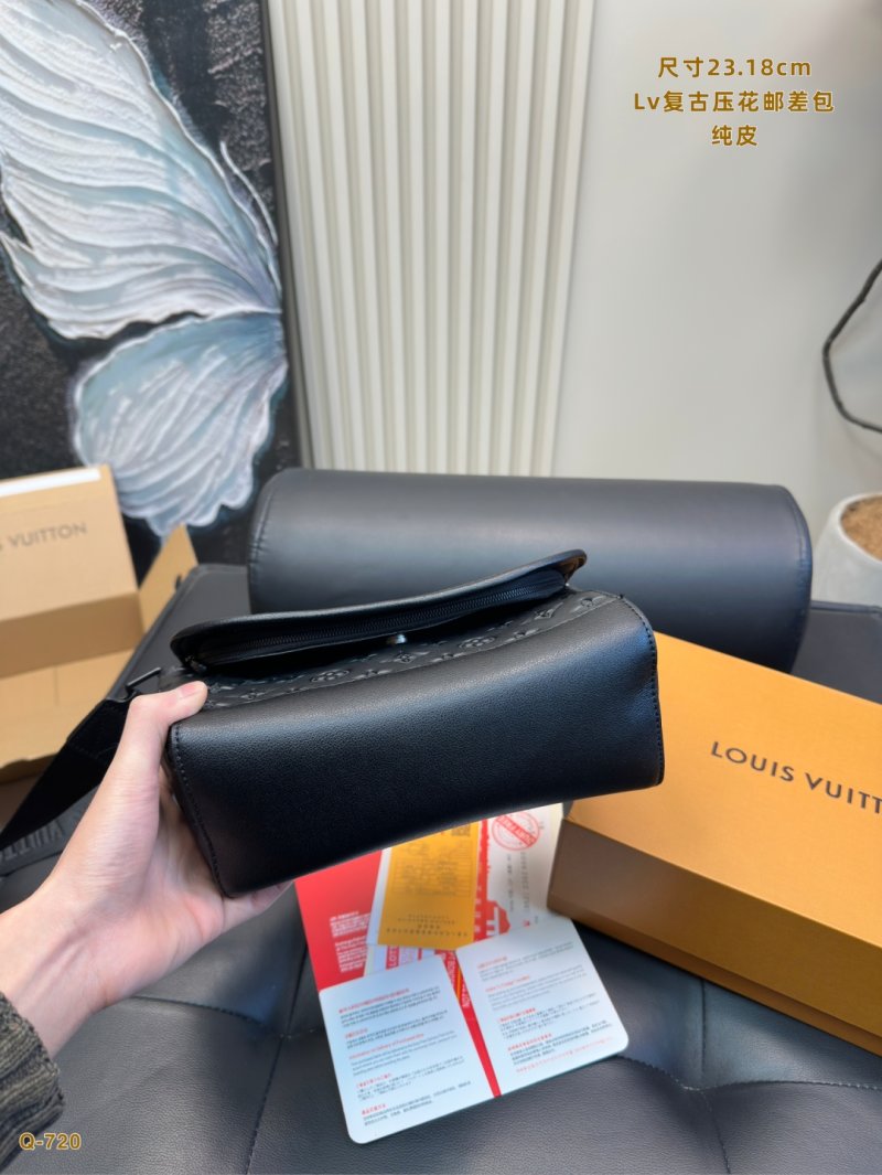 Louis Vuitton Monogram Embossed Black Messenger Bag 23cm view