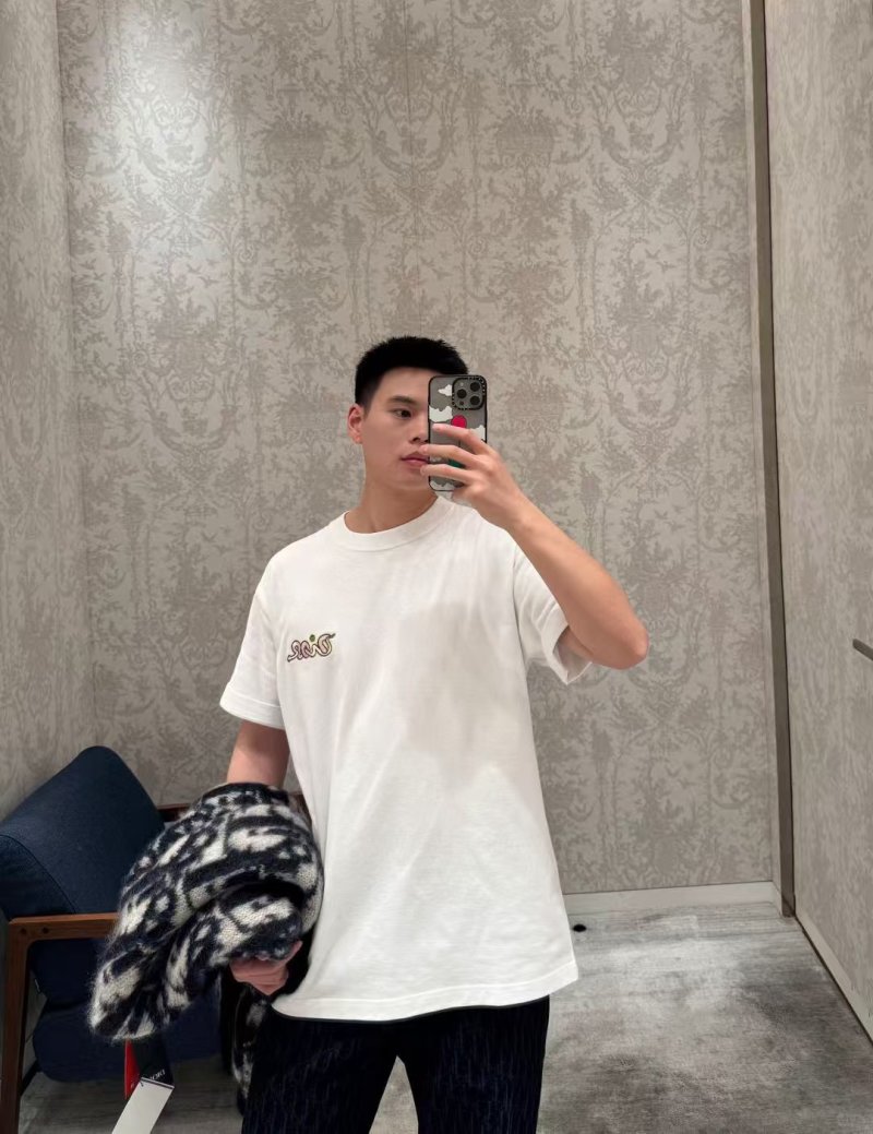 White Crew Neck Short Sleeve T-Shirt with Decorative Chest Graphic view