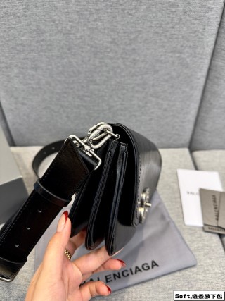 Balenciaga BB Soft Chain Shoulder Bag Black view 2