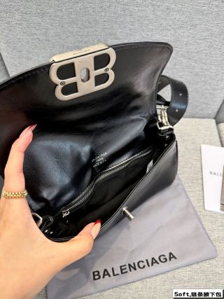 Balenciaga BB Soft Chain Shoulder Bag Black view 9
