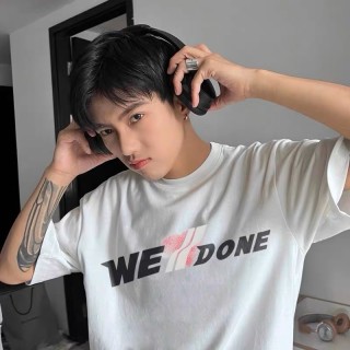 We Done Oversized White Graphic T-Shirt view 4
