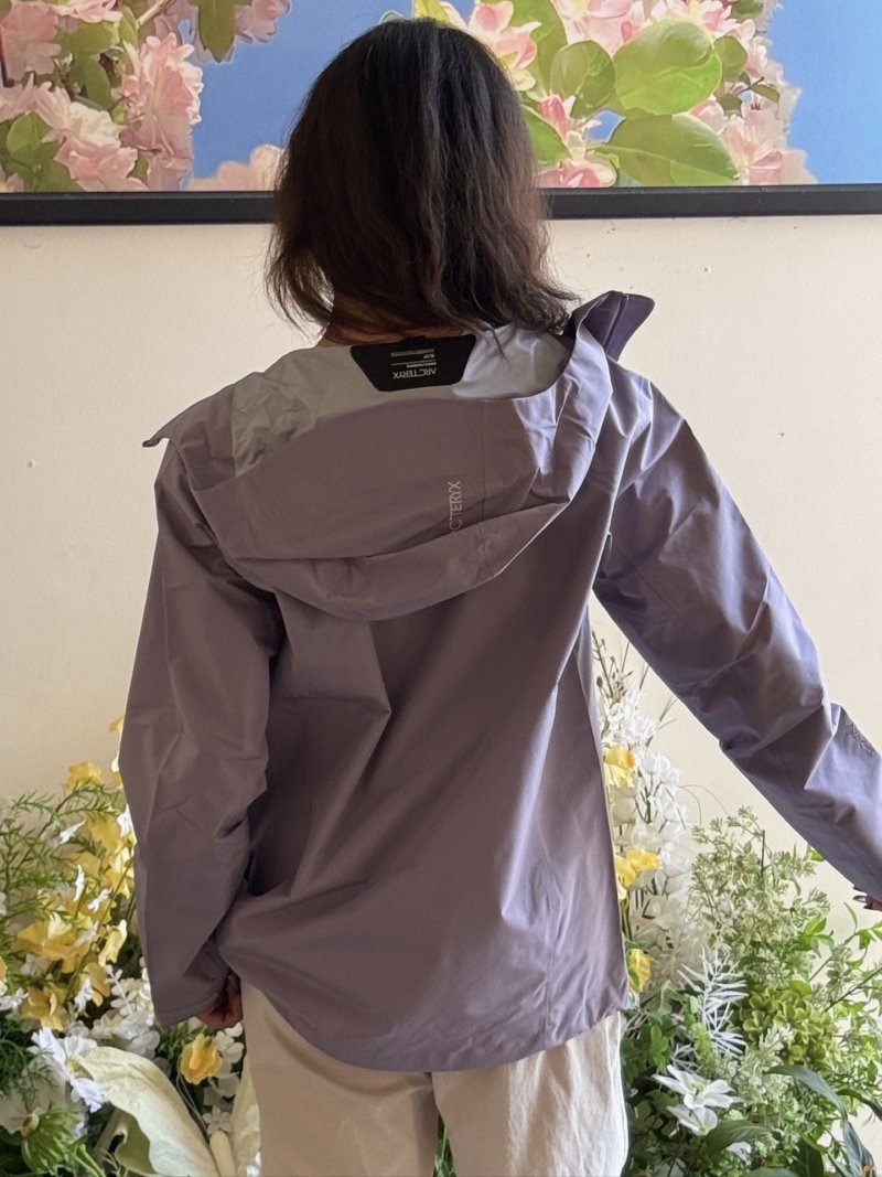 Arc'teryx Beta SL Hooded Lightweight Windbreaker Jacket Black view