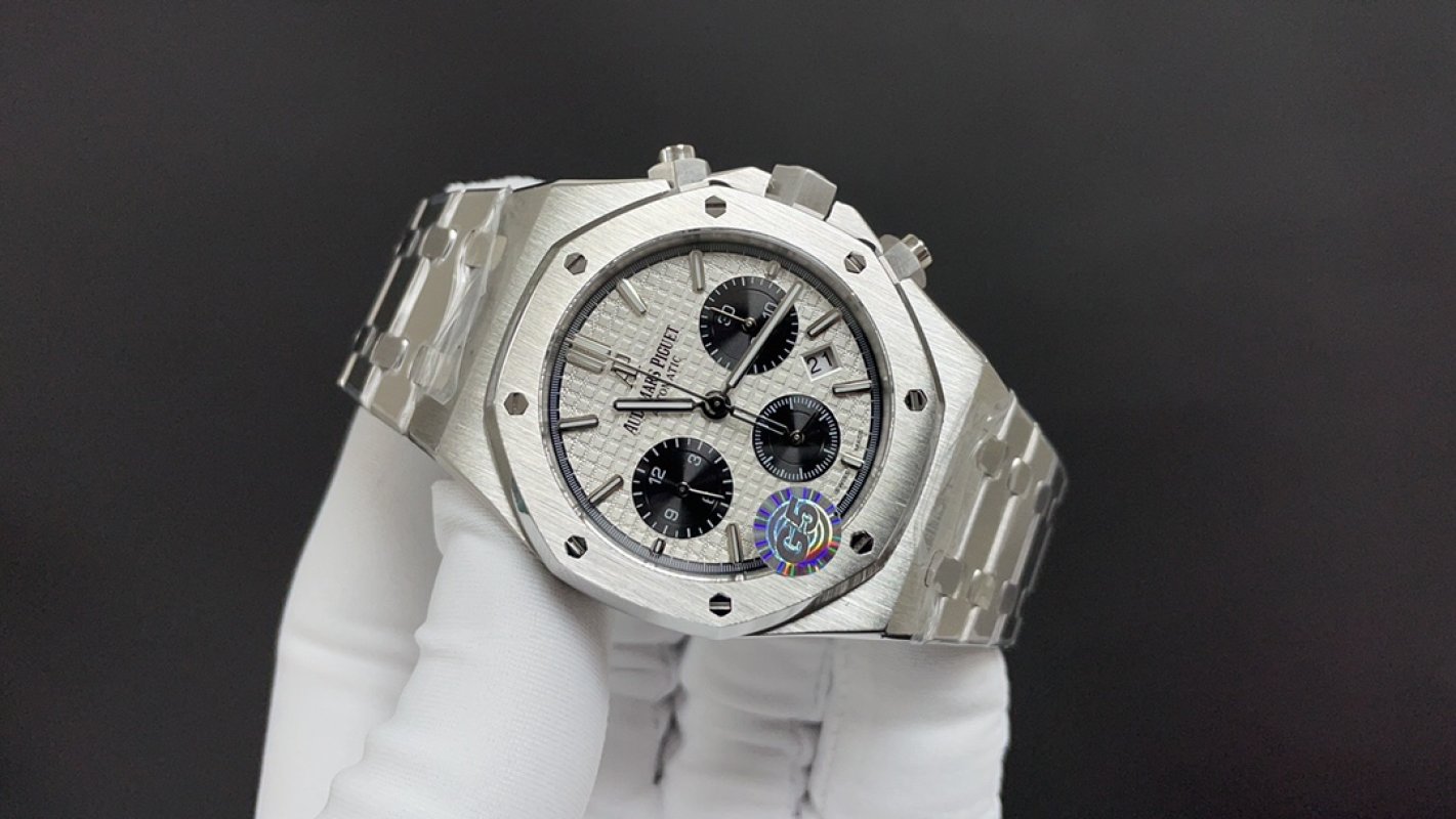 Audemars Piguet Royal Oak Panda Chronograph 41mm view