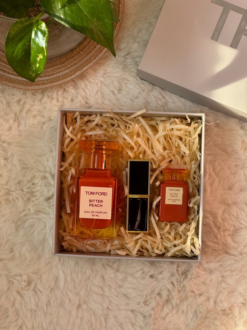 Tom Ford Bitter Peach Luxury Gift Set view