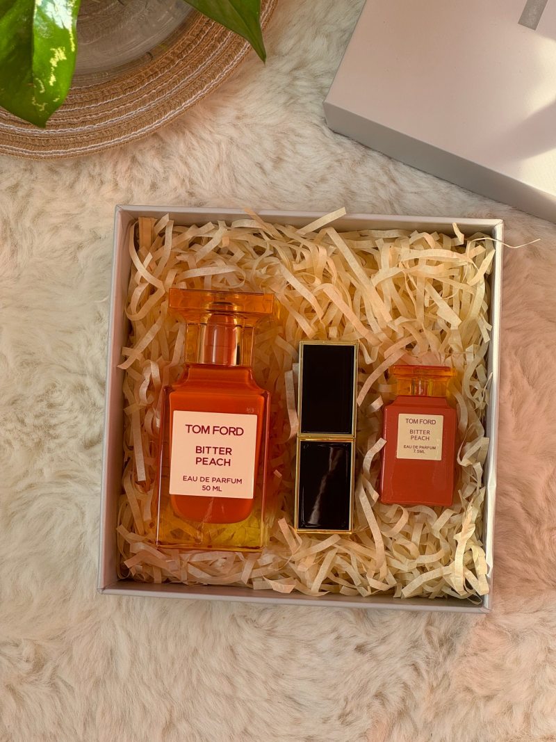 Tom Ford Bitter Peach Luxury Gift Set view