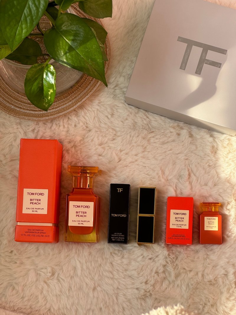 Tom Ford Bitter Peach Luxury Gift Set view