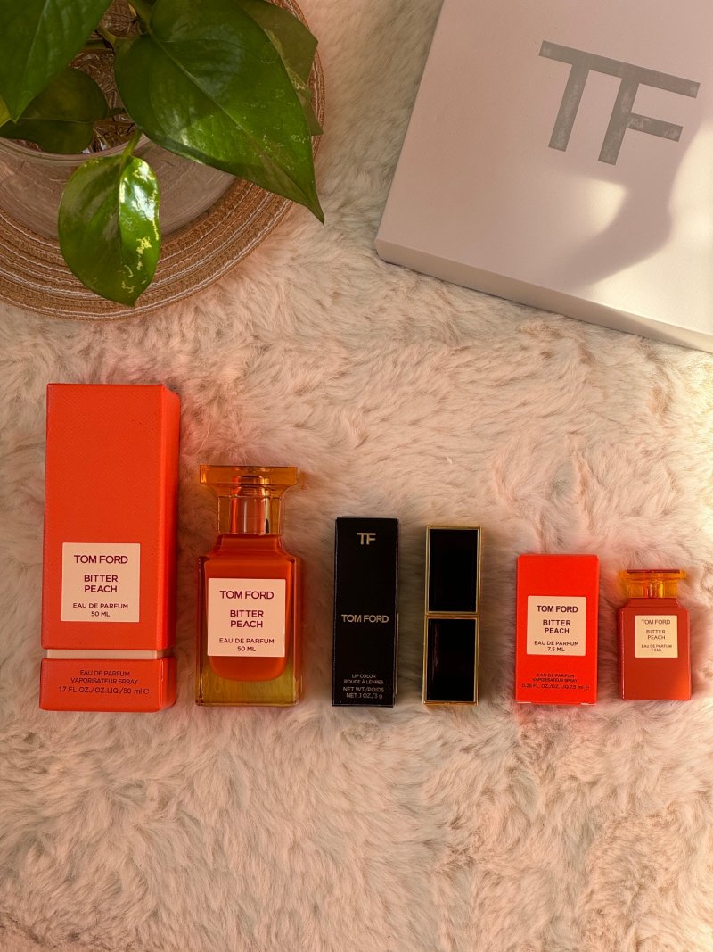 Tom Ford Bitter Peach Luxury Gift Set view