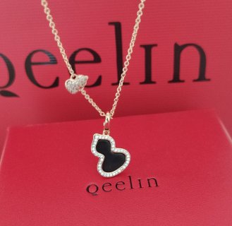 Qeelin Wulu Black Gourd Pendant Necklace Gold