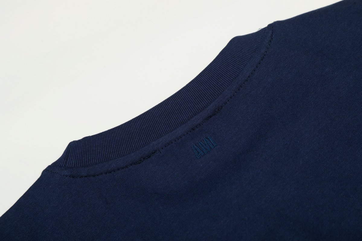 Ami Paris Navy Heart Logo T-Shirt Red view