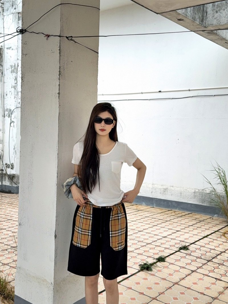Burberry Nova Check Black Shorts with Tartan Pockets view
