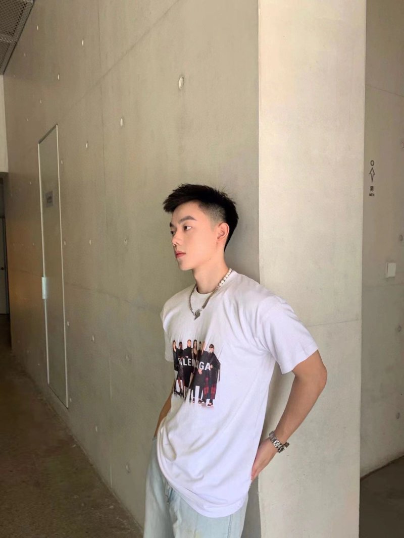 Balenciaga Group Photo White T-Shirt view