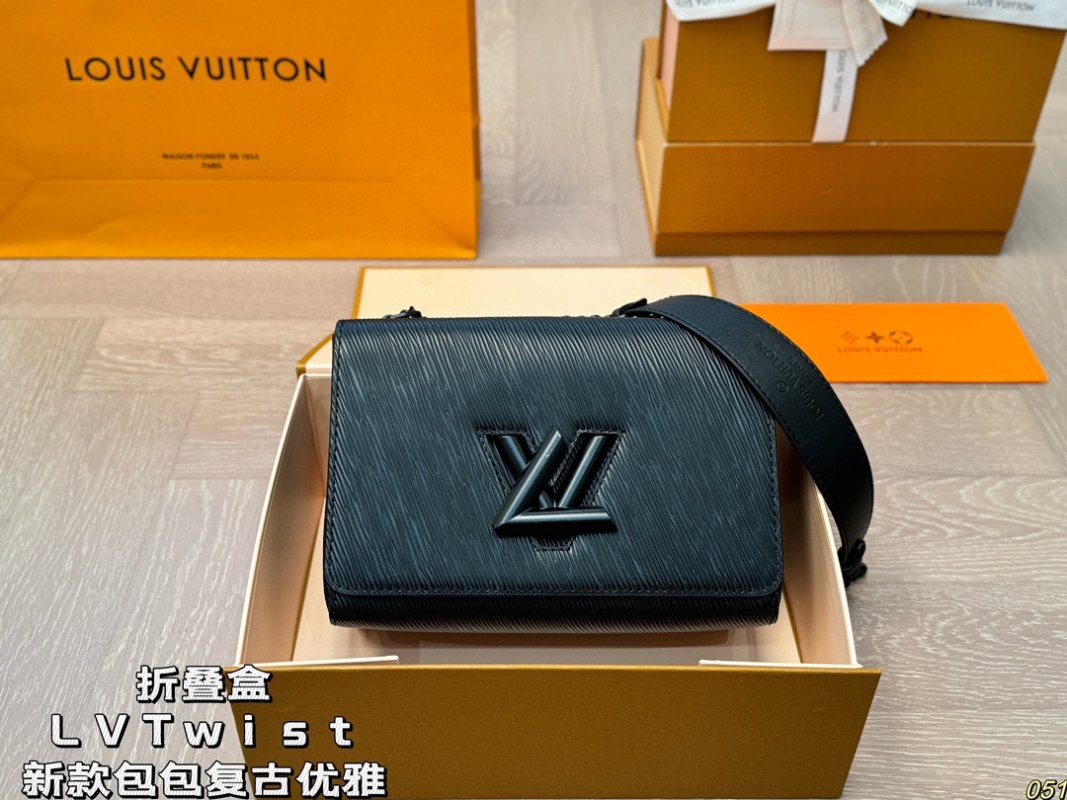 Louis Vuitton LV Twist Black Epi Leather Shoulder Bag