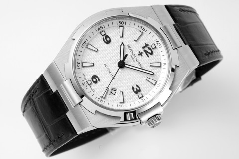 Vacheron Constantin Overseas Automatic Steel Watch 42mm view 2