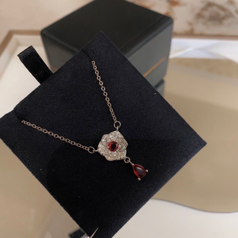 Chaumet Bee My Love Rose Gold Pendant Necklace Red Crystal view