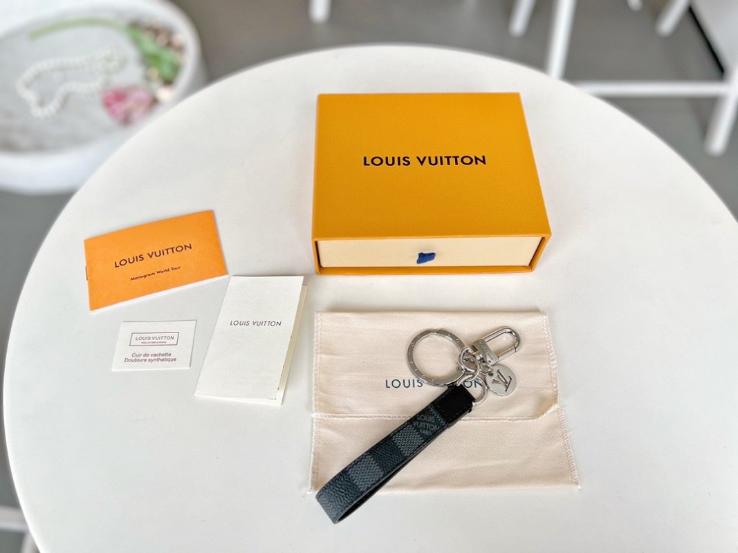 Louis Vuitton Monogram Eclipse Dragonne Keychain Black view