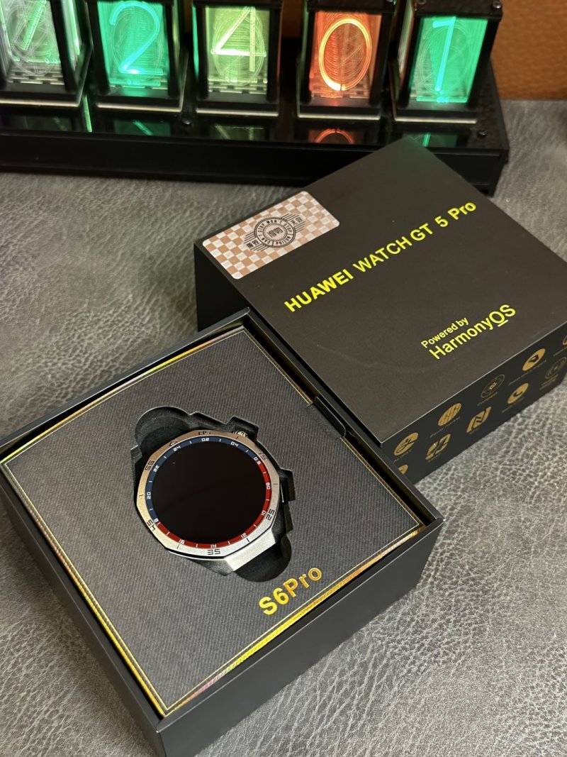 Huawei GT5 Pro Titanium Smartwatch Silver view