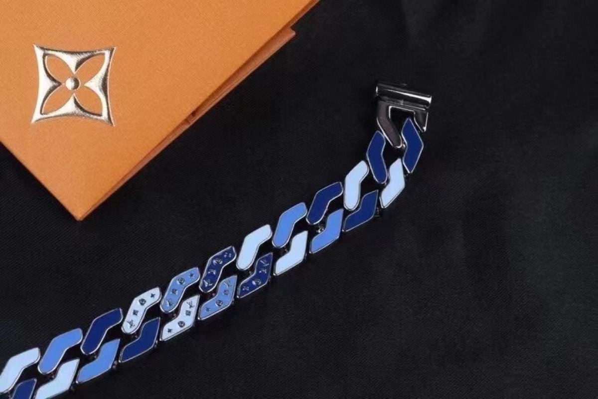 Louis Vuitton LV Blue Enamel Chain Necklace 50cm view