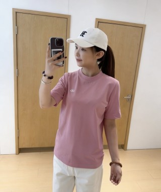 Alo Pink Crew Neck Short Sleeve T-Shirt view 9