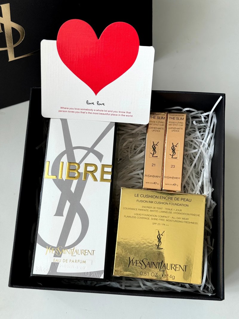 YSL Libre Fragrance & Beauty Set with Cushion Compact Gift Box view