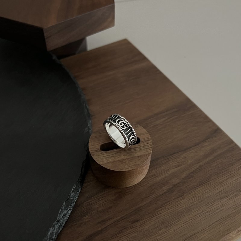 Gucci Double G Stripe Vintage Silver Ring view